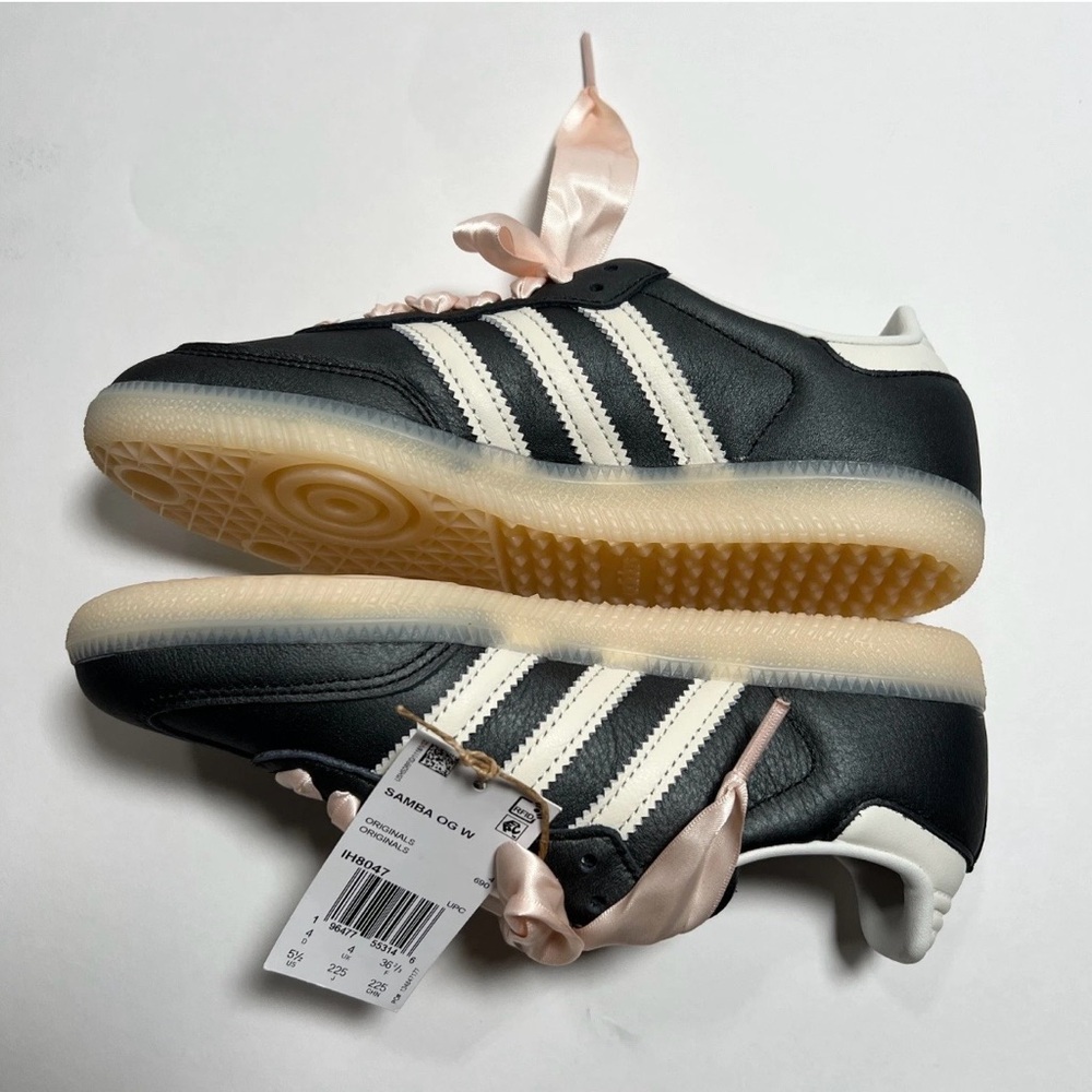 Adidas Women's Black Samba Sneakers with Pink Satin Laces BRAND NEW - Picture 2 of 6